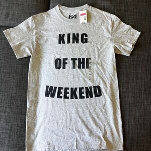 FSD‎ King Of The Weekend Gray Graphic Tee Mens Small Short Sleeve